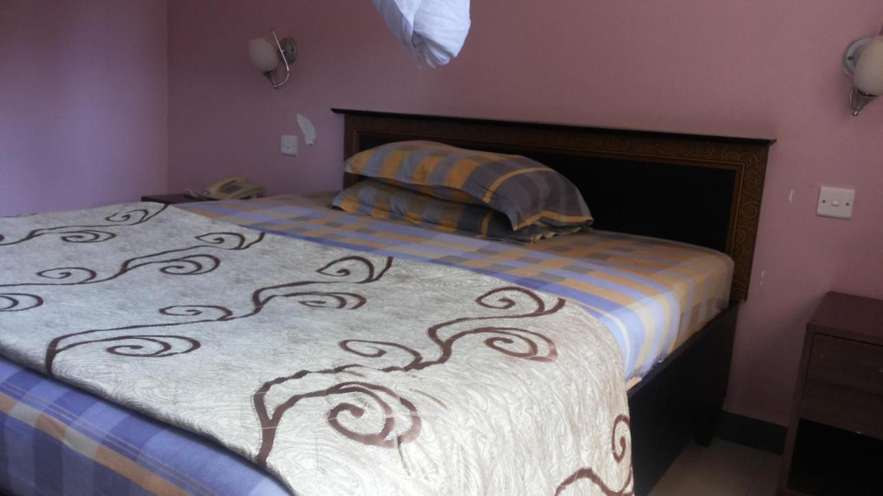 Palema Crown Hotel Gulu Zewnętrze zdjęcie