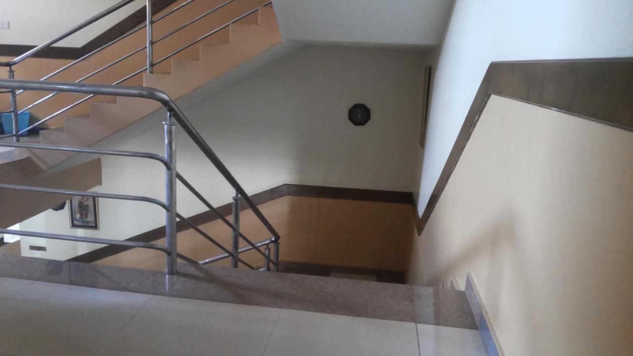 Palema Crown Hotel Gulu Zewnętrze zdjęcie