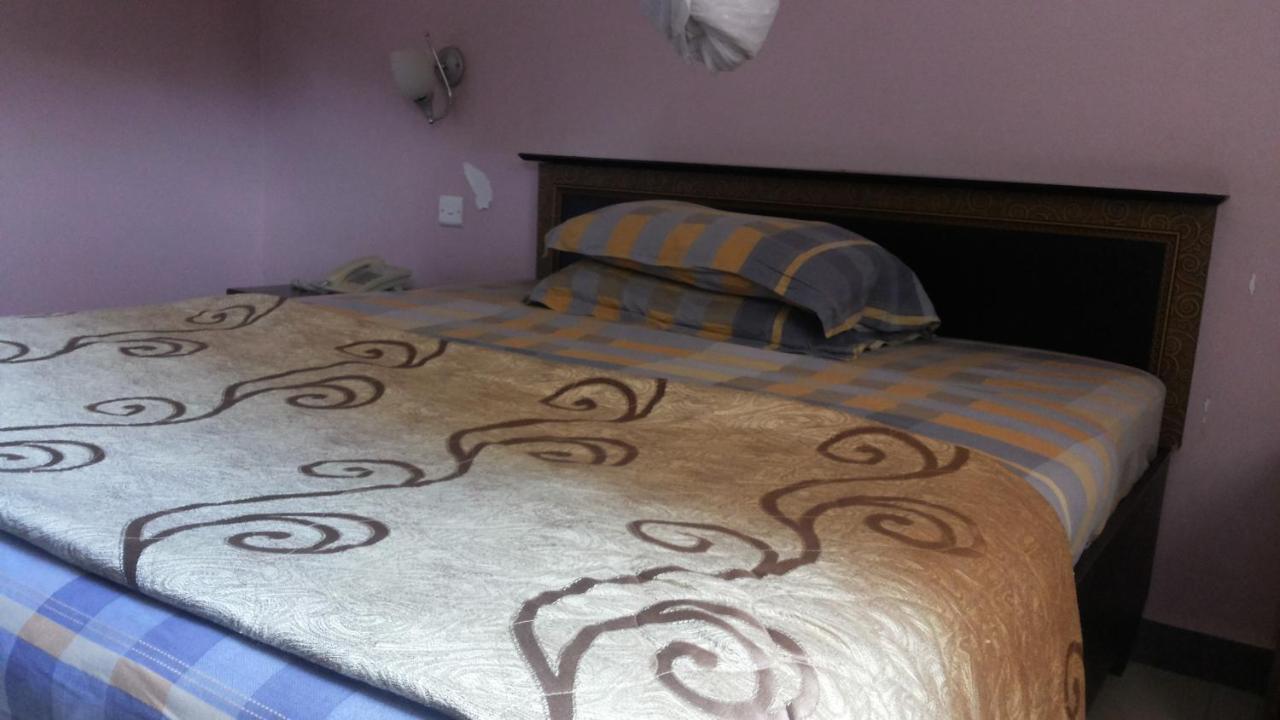 Palema Crown Hotel Gulu Zewnętrze zdjęcie